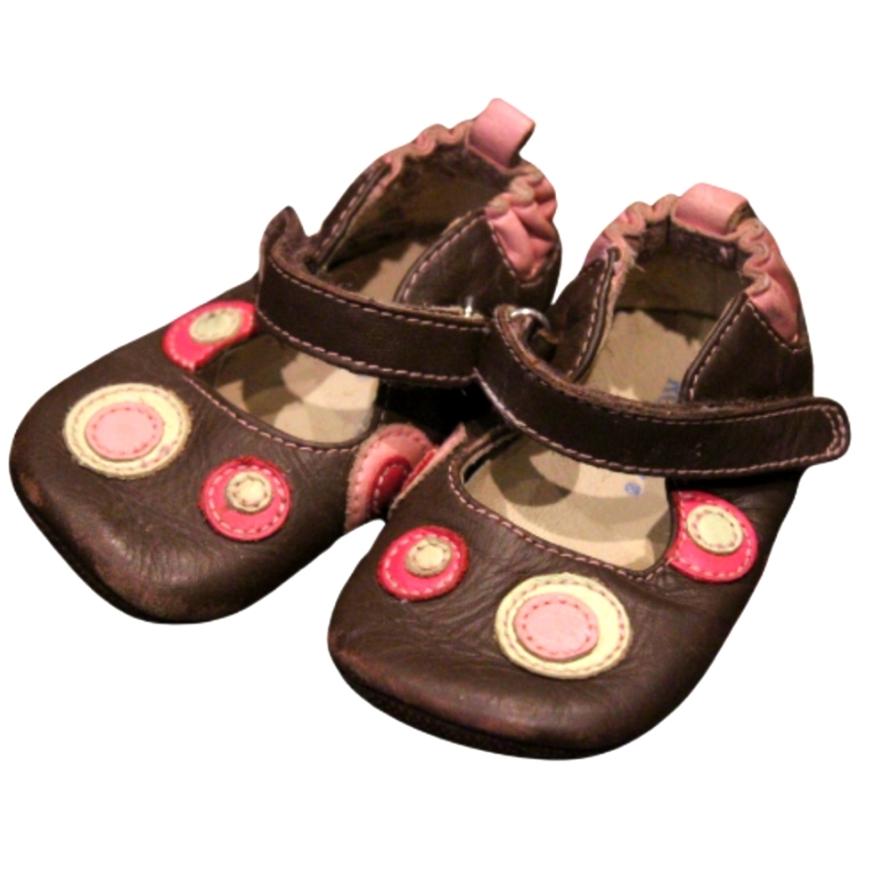 2/$20 🏷 Robeez Brown Floral Shoes Size 3